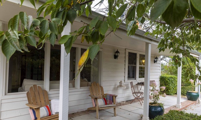 Lauriston Cabaña | COOKS HOUSE - 4 BEDROOM WEATHERBOARD IN LAURISTON