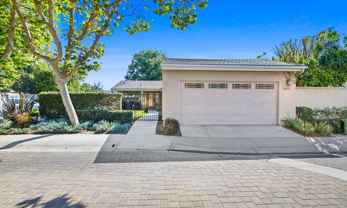 Laguna Niguel Casa | ¡Hogar fresco y sofisticado de un solo nivel! Con piscina!