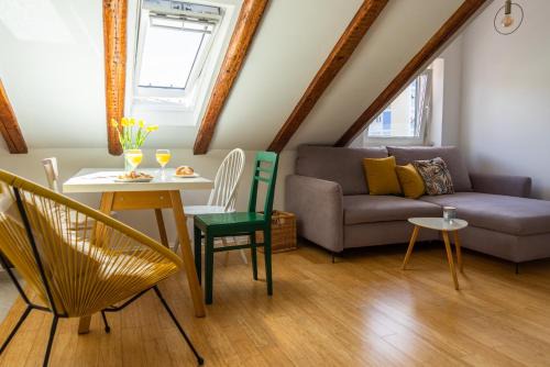 Split Apartamento | Cool attic apartment Marina