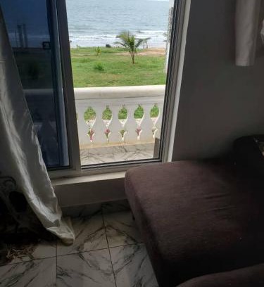 Brufut Cama Y Desayuno | COOL DOWN BEACH Bar