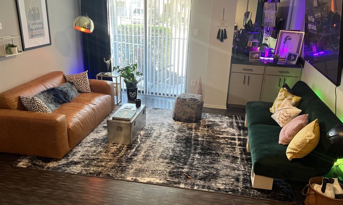 Parker Lane Apartamento | Cool E. Side spot for Festival stay. 2mi from Downtown. 4mi to ACL.