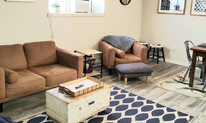 Canon City Apartamento | Cool Hand Luke 2bed/1bath Apt. Downtown Historic Canon City