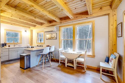 Boothbay Harbor Hotel | Cooper Cottage