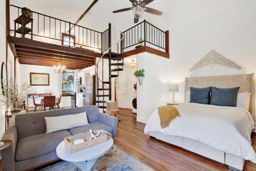 Historic Downtown Savannah Casa | Cooper Cottage