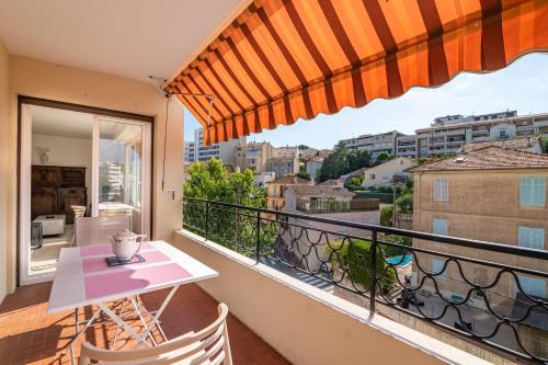 Riou - Petit Juas - Av de Grasse Apartamento | COPACABANA appartement 2 chambres