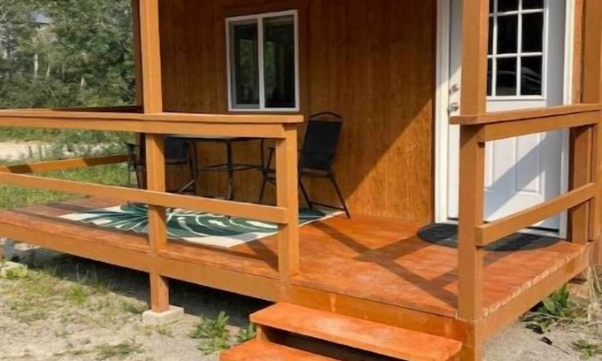 Babb Cabina | Copper 1 Tower Ridge Cabins
