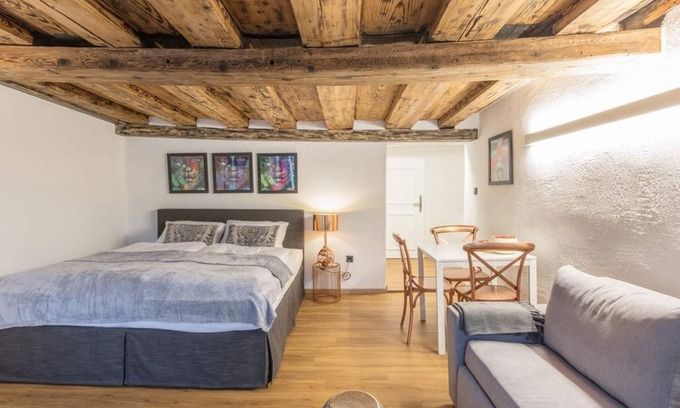 Altstadt Apartamento | Copper Room - APT. Stone Lodge Salzburg