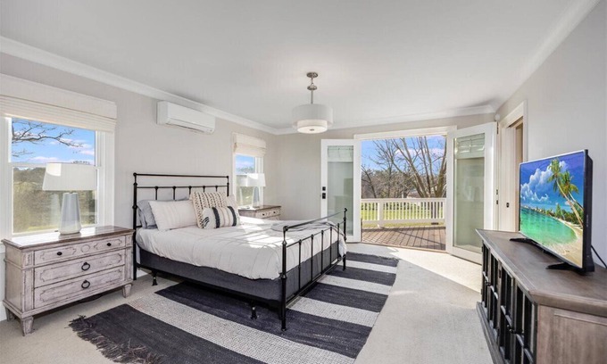 Burnsville Casa | Copper Sky Farm rural retreat only 30 minutes from Charlotte