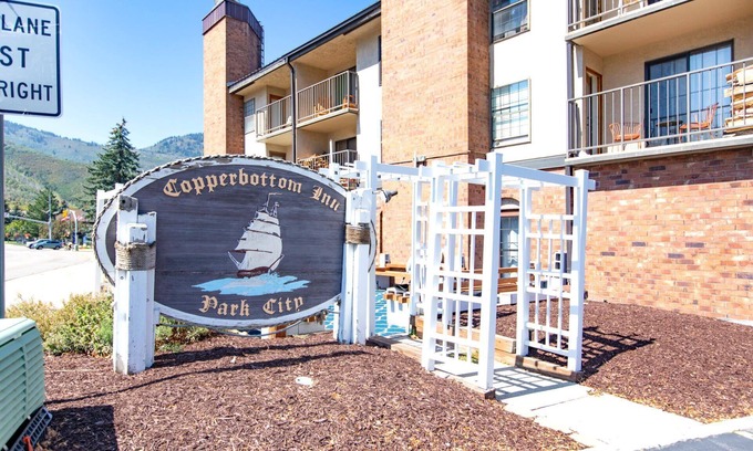 North Park City Condominio | Copperbottom Inn by KBM