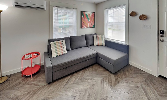 Rockport Cabaña | Coral Cottage