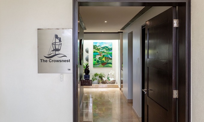 Old Trees Bay Condominio | Coral Cove 14 Penthouse - Condo Crowsnest | Beach Front - Located in Exquisite Saint James with House Cleaning Included
