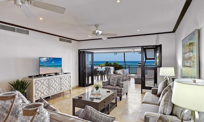 Old Trees Bay Apartamento | Coral Cove 4, campos verdes