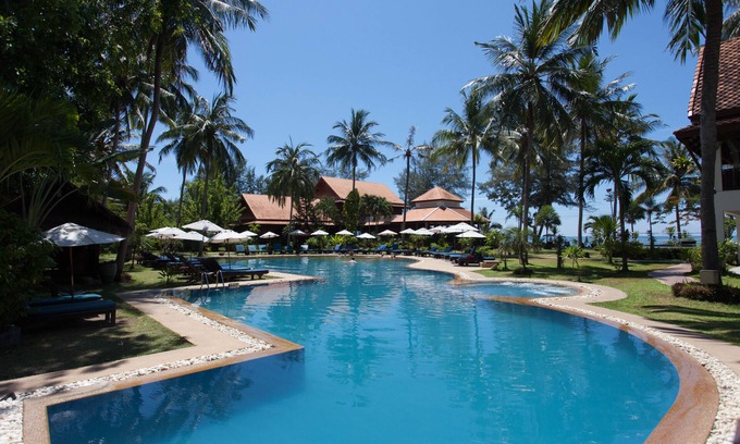Phongprasan Complejo | Coral Hotel Bangsaphan
