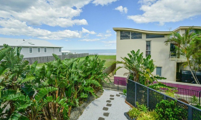 Old Bar Casa | Coral Palms Beach House