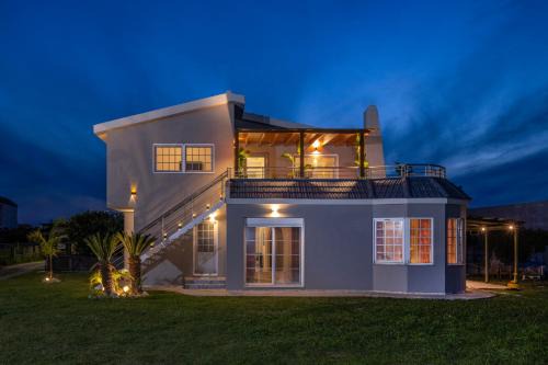 Petaloudes Casa | Coral Paradise Luxury Modern Family Villa with Jacuzzi, Pool View & Parking in Rhodes Island