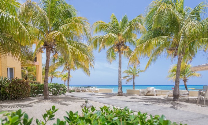 West Bay Condominio | Coral Sands #6 2 Bedroom Condo by RedAwning