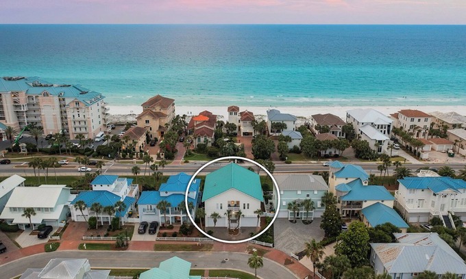 Crystal Shores Casa | Maravillosa Casa de Playa en Destin Pasos de la Playa con Piscina Privada! ¡reservar Ahora!