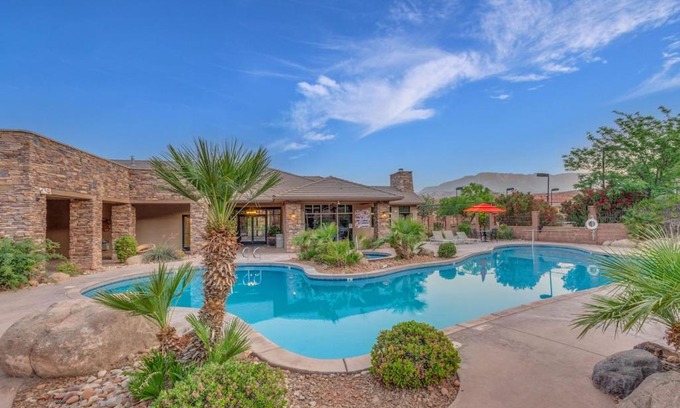 St. George Casa | Coral Springs Resort H2 Brand New Home, Community Pool, Outdoor Fireplace, and Near Sand Hollow