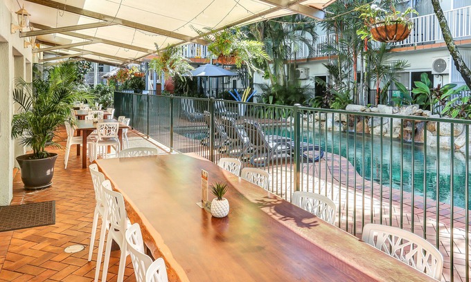 Cairns Central Business District Hotel | Coral Tree Inn