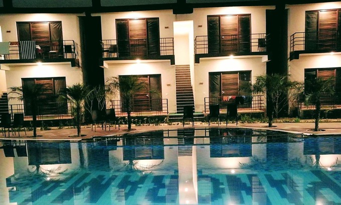 Ramnagar Cama Y Desayuno | Corbett Panorama Resort