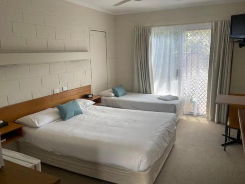 Corlette Hotel | Corlette Palms Motor Inn