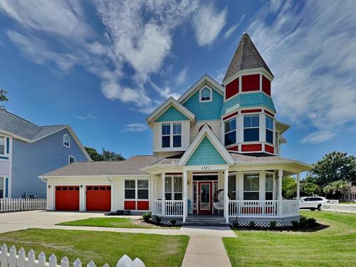 Crystal Beach Casa | Corner Castle