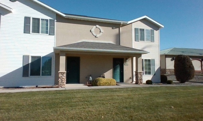 Twin Falls Casa | Corner Townhouse close to Snake River Canyon