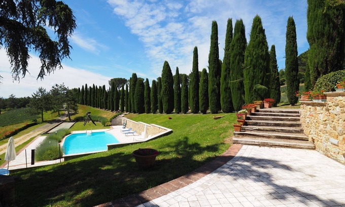 San Gimignano Apartamento | Apartment en Sensano con 3 habitaciones, capacidad 6
