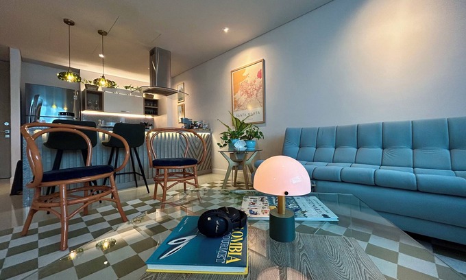 El Prado Apartamento | Corozo Berry Loft - Mallorquin View. One block from Buenavista.