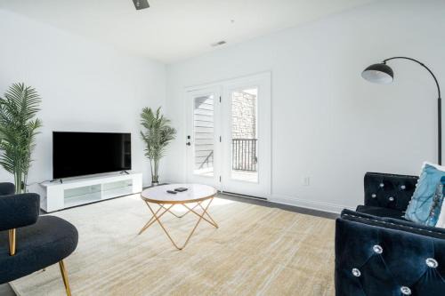 Whitestown Apartamento | Corporate Housing by MGM