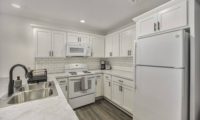 Grand Rapids Apartamento | Corporate Housing for Traveling Professionals - EXTENDED STAYS