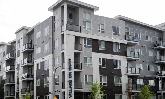 North Central Edmonton Apartamento | Corporate Stays | Village on 105 1 Bedroom
