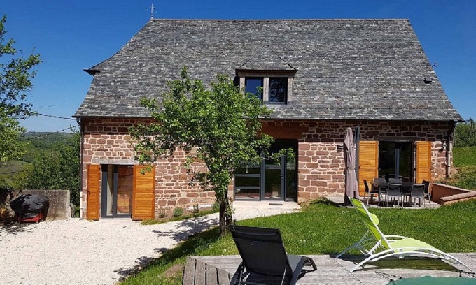 Louignac Casa | Corrèze, cerca de Périgord Noir: muy bonita casa con piscina
