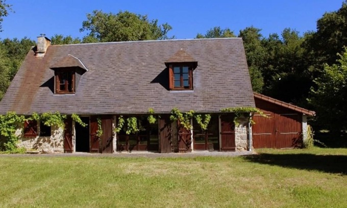Saint-Etienne-la-Geneste Casa | Casa Corrézienne ubicada en plena naturaleza (alquiler de temporada)