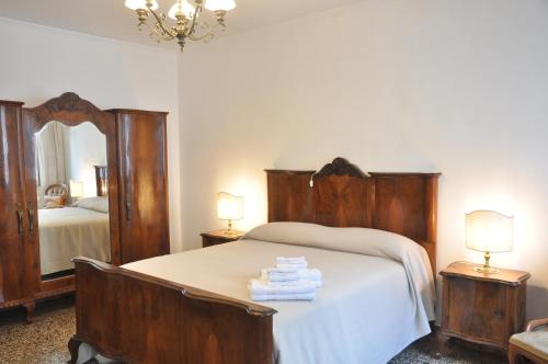 Castello Apartamento | Corte Formenta Home - Canal view