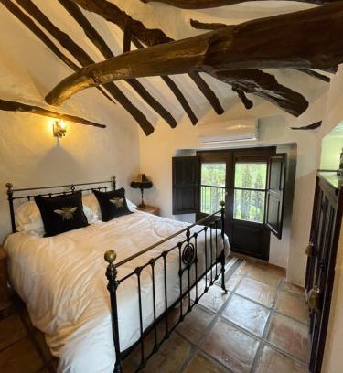 Villanueva del Rosario Cama Y Desayuno | Cortijo La Serena