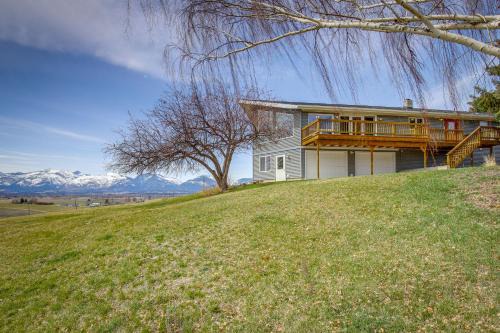 Corvallis Casa | Corvallis Coyote Creek House with Mountain Views!
