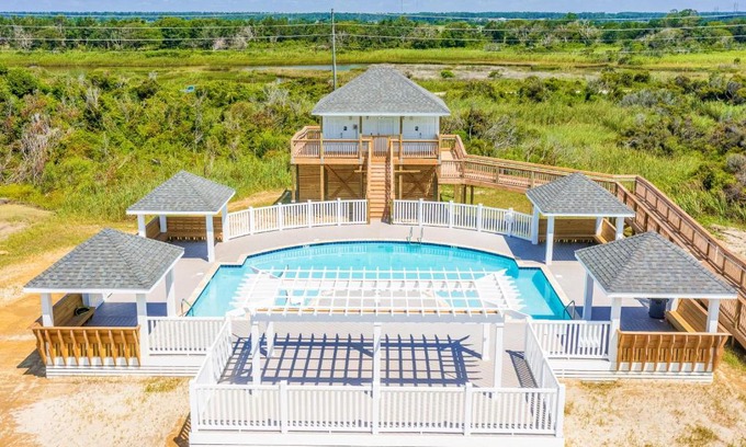 North Topsail Beach Casa | Cosmo's Cabana