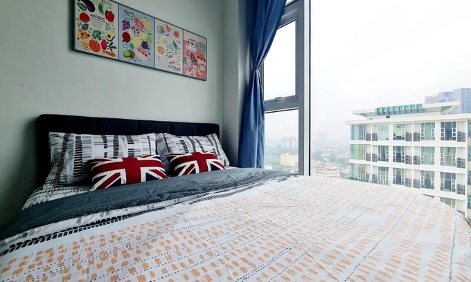 Taman Hock Ann Apartamento | Cosmos 7 Guest Scott Garden, Duplex 1 Room Old Klang Road, Taman Desa, Kuchai Lama, Bangsar South, Pearl Point, Mid Valley, Kuala Lumpur