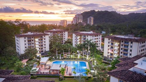 Barrio Santa Lucía Casa | Costa Linda Condominium 103