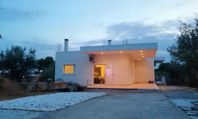 Pallini Casa | CostasFarmhouse, Pallini, Near Athens Airport