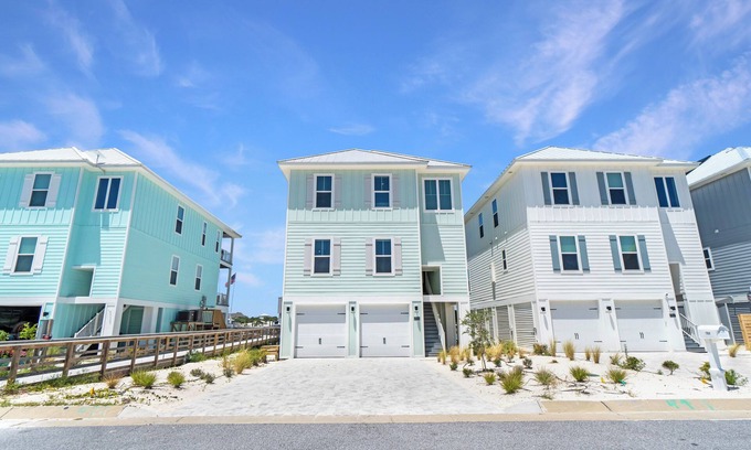 Ono Island Casa | Costie’s Place | Brand-New Luxury Waterfront Home in Perdido Key