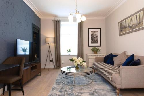 Troon Apartamento | Cosy 1-Bedroom Flat, Walk to Beaches