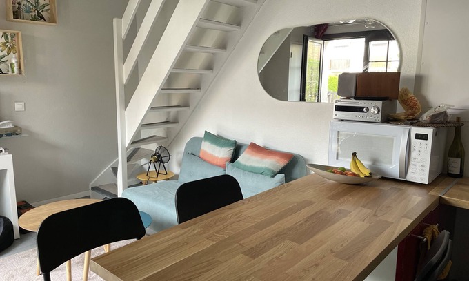 Courseulles-sur-Mer Casa | Cosy 2-bedroom cottage (sleeps 5) Juno Beach