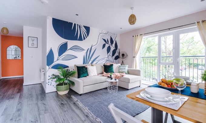 Formby Apartamento | Cosy 2 Bedroom Apartment with FREE Parking In Formby Village By Greenstay Serviced Accommodation - Ideal for Couples, Families & Business Travellers - 6