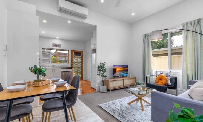 Seddon Casa | Cosy 2 bedroom house