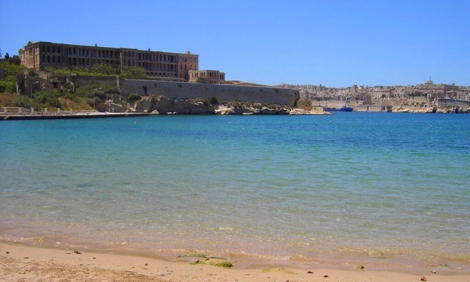 Kalkara Apartamento | Cosy 2 Bedroom Maisonette - A/C & Wifi