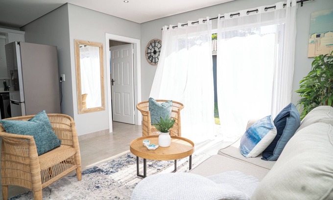 Durban North Cabaña | Cosy Modern 2 bedroom Cottage