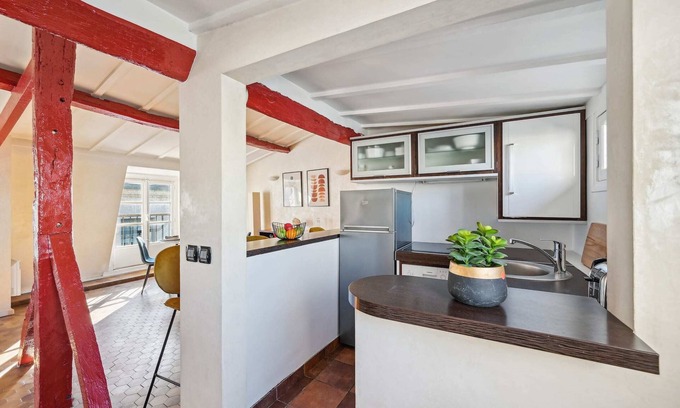 Saint-Victor Apartamento | Latin Quarter Spacious 2-Bedroom Duplex