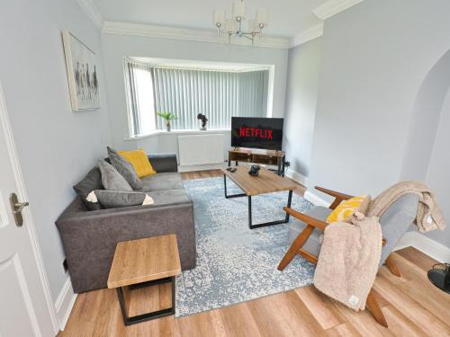 Birmingham Casa | Cosy 3 bed with Parking- Family and Contractors